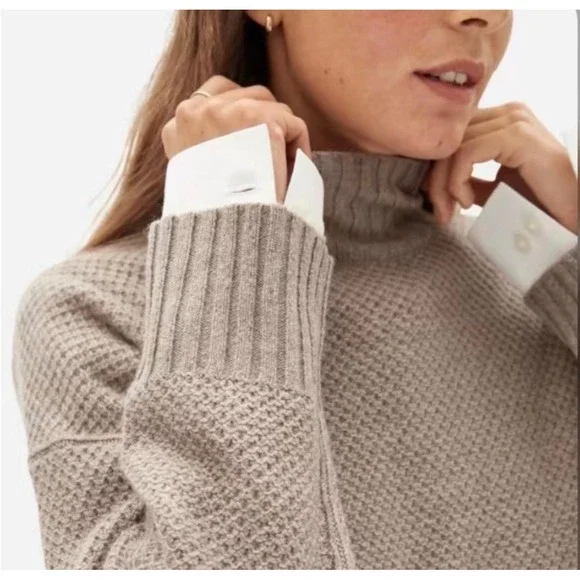 Everlane Oversized 100% Cashmere Boho Preppy Stroopwafel Turtleneck Sweater S - Picture 3 of 9